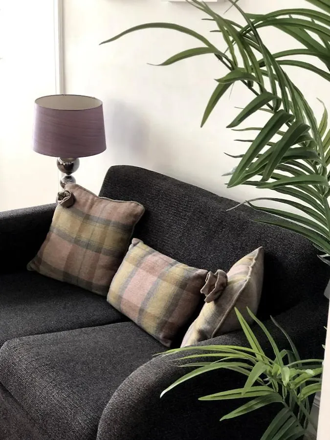 Grassmarket View Suites Edinburgh Apartment