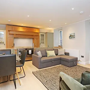  Apartamento Joivy Modern And Airy Flat On The Historic Royal Mile