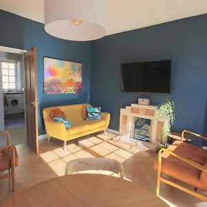 Mid-mile Apartment